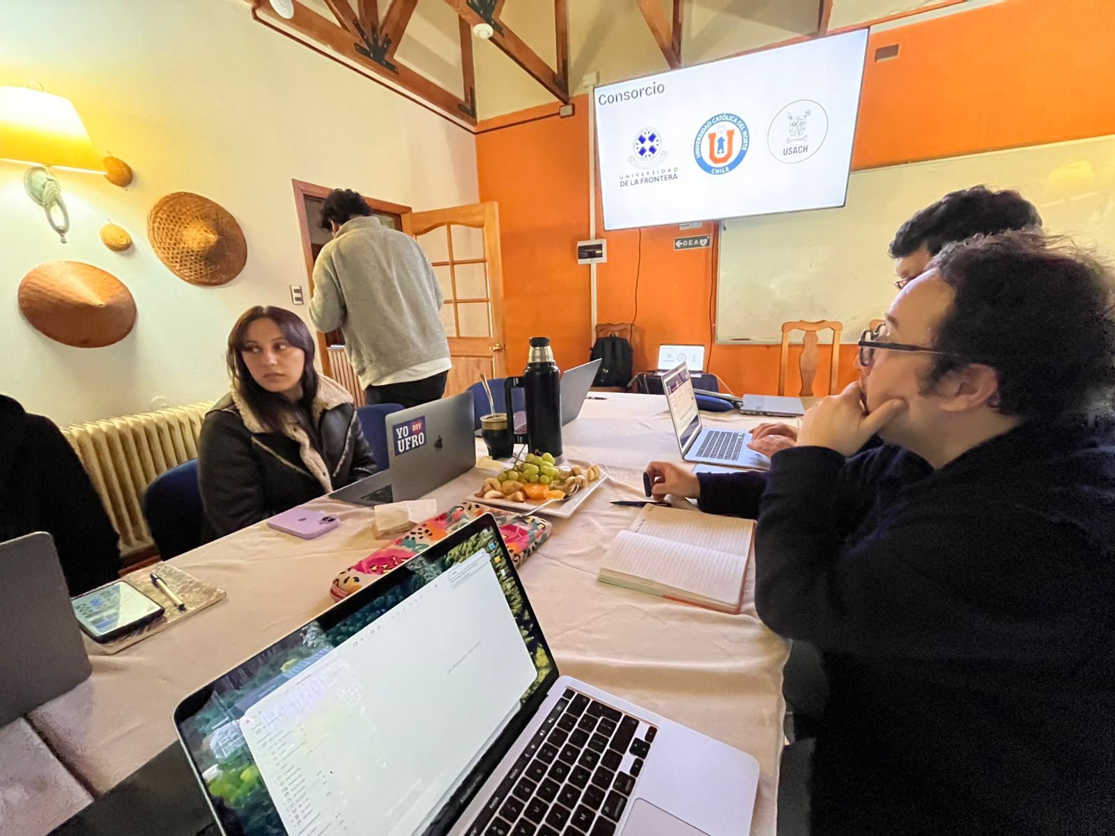 Encuentro de trabajo del consorcio Conexión 2030 USACH–UFRO–UCN en Mehuín